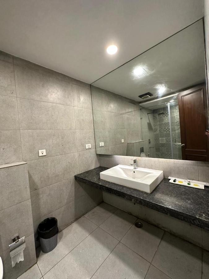Hotel The Imperio Νέο Δελχί Εξωτερικό φωτογραφία